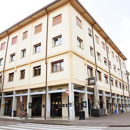 Pop Art House Near Venice Bed & Breakfast Mogliano Veneto Exterior photo