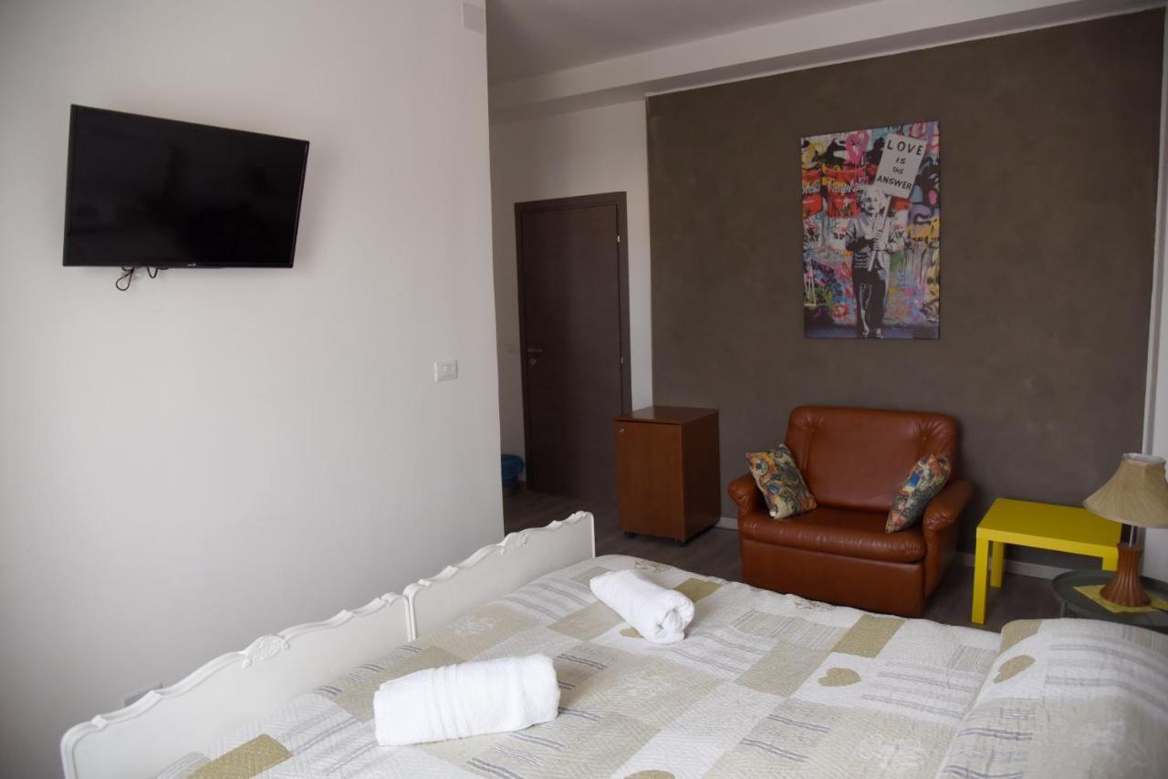 Pop Art House Near Venice Bed & Breakfast Mogliano Veneto Exterior photo